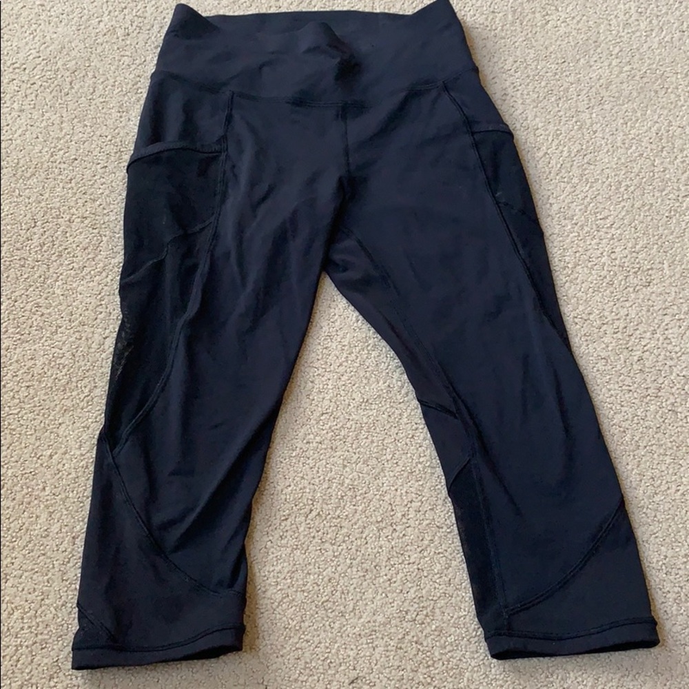 Lululemon crops